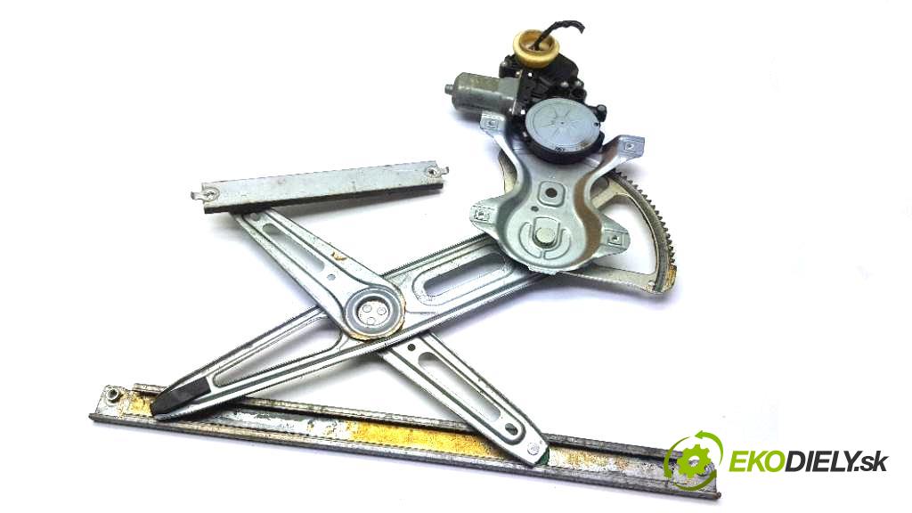 TOYOTA YARIS II  2011 51kW    998 mechanismus okna přední část levý 7PIN