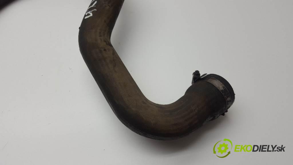 RENAULT TRAFIC  2005 74kW    1870 Rúra hadica turba  (Hadice)