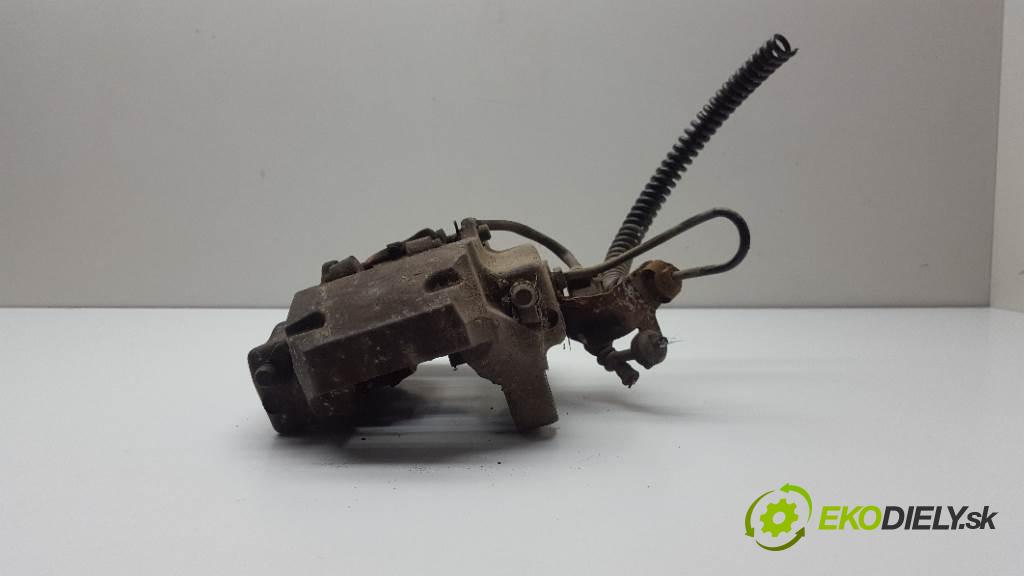 VOLKSWAGEN TOUAREG 7L 2004 230kW 7L 4921 Brzdič strmeň zad ľavy  (Ostatné)