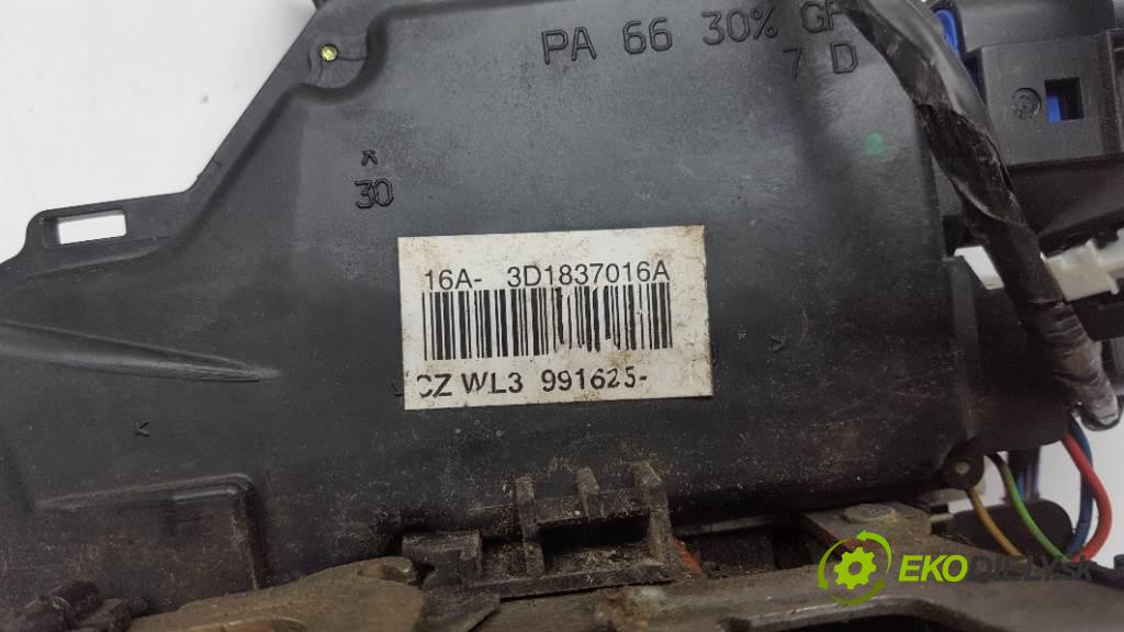 VOLKSWAGEN TOUAREG 7L 2004 230kW 7L 4921 zámok přední část pravý 3D1837016A 11PIN