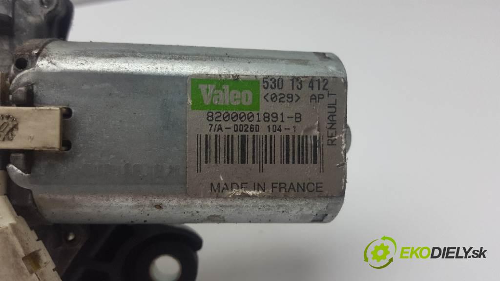 RENAULT LAGUNA  2001 79kW   1870 motorek stěračů zadní část 820001891-B