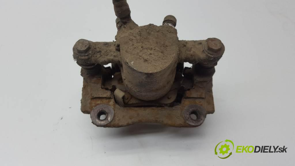 TOYOTA COROLLA  2006 85kW    1995 Brzdič strmeň zad pravy  (Ostatné)