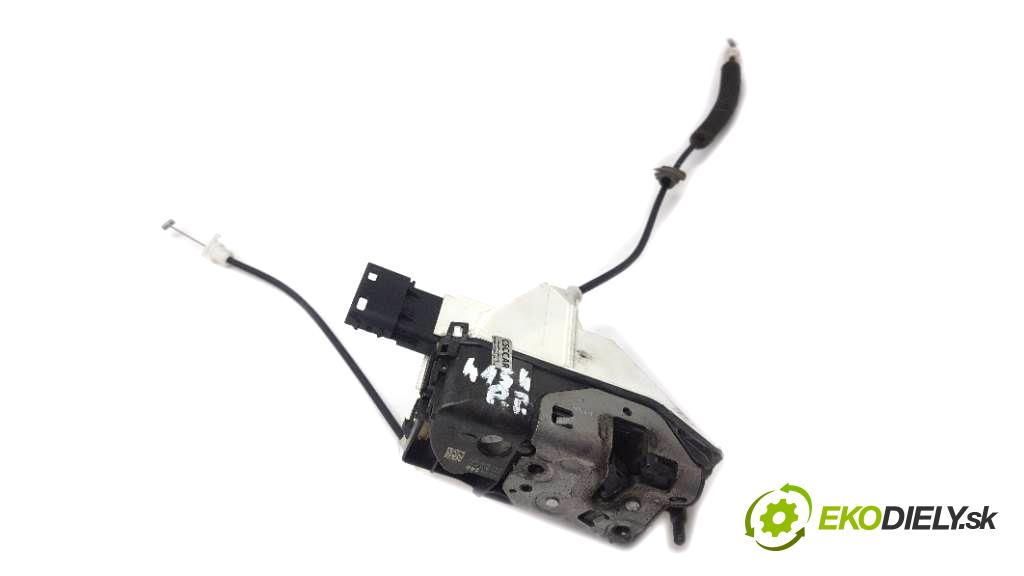 CITROEN C3  2013 50kW   999 zámok přední část pravý a048069