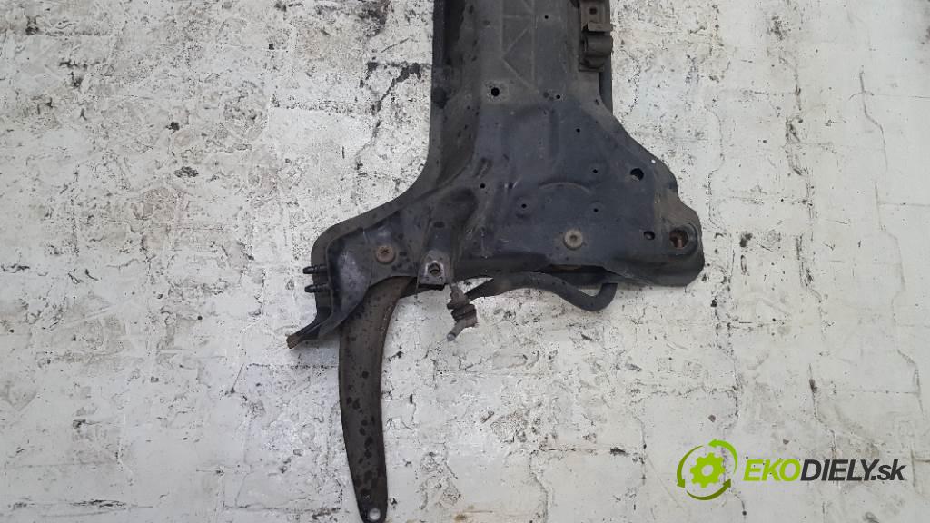 PEUGEOT 308 SW T7 2008 66,20 kw SW T7 1560 NÁKLADNÉ AUTOMOBILY: predný