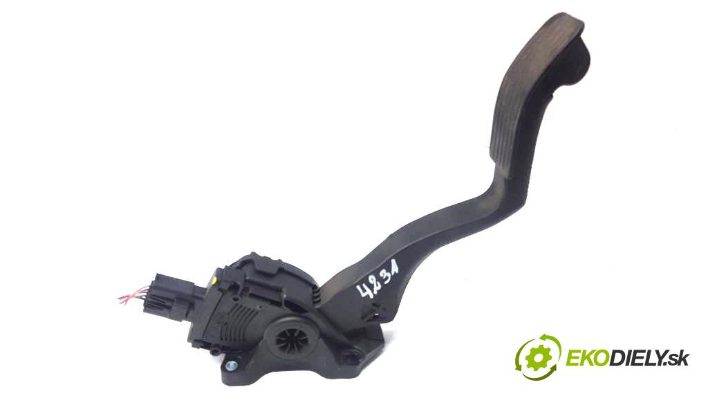 PEUGEOT 308 SW T7 2008 66,20 kw SW T7 1560 Potenciometer plynového pedálu 9680756880-02 (Pedále)