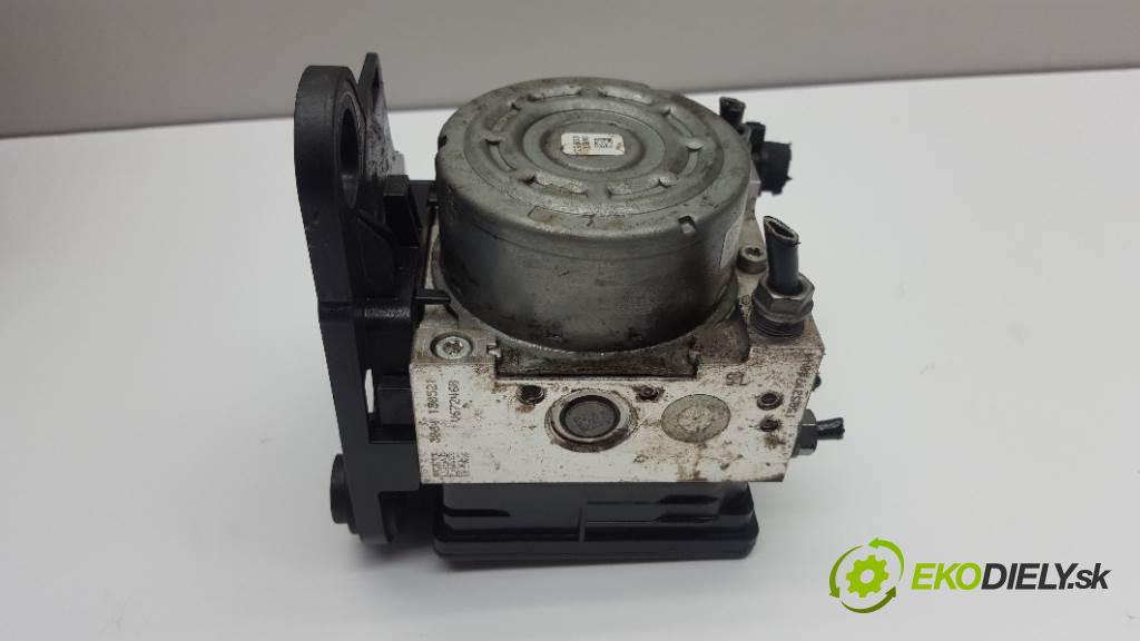 VOLKSWAGEN PASSAT  2015 110kW B8 1968 Pumpa ABS 3Q0907379Q (Pumpy ABS)