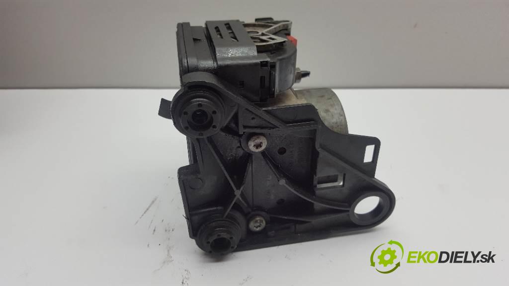 VOLKSWAGEN PASSAT  2015 110kW B8 1968 Pumpa ABS 3Q0907379Q (Pumpy ABS)