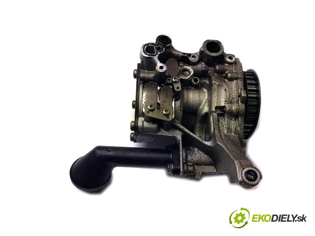 VOLKSWAGEN PASSAT  2015 110kW B8 1968 pumpa oleje 04L145208K (Olejové pumpy)