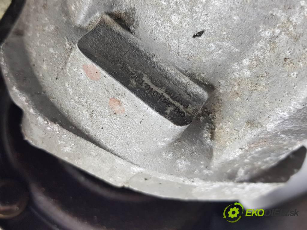 VOLKSWAGEN PASSAT  2015 110kW B8 1968 Turbodúchadlo,turbo 04L263010T/V (Turbodúchadlá (kompletné))