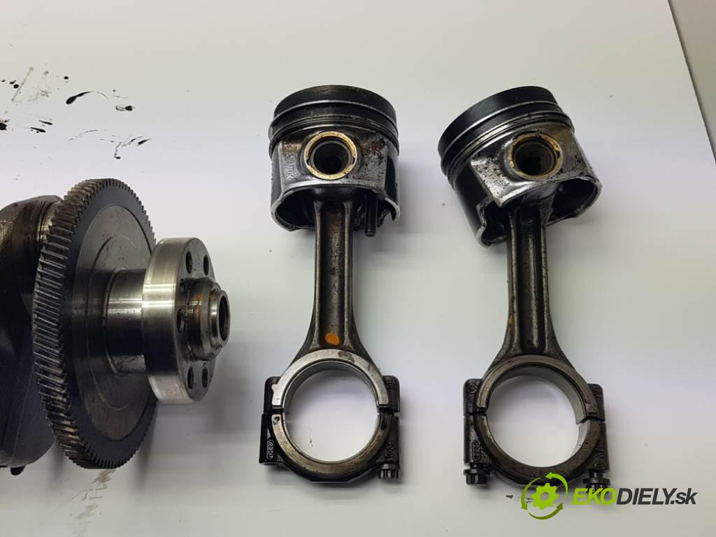 VOLKSWAGEN PASSAT  2015 110kW B8 1968 Kardaň, hriadeľ KLIKA: KOMPLET 20503004l (Ostatné)