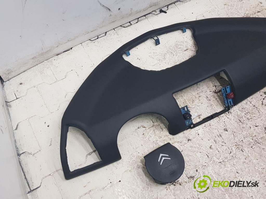 CITROEN C4  2005 100 kW    1997 Palubná doska 9646339077  (Palubné dosky)