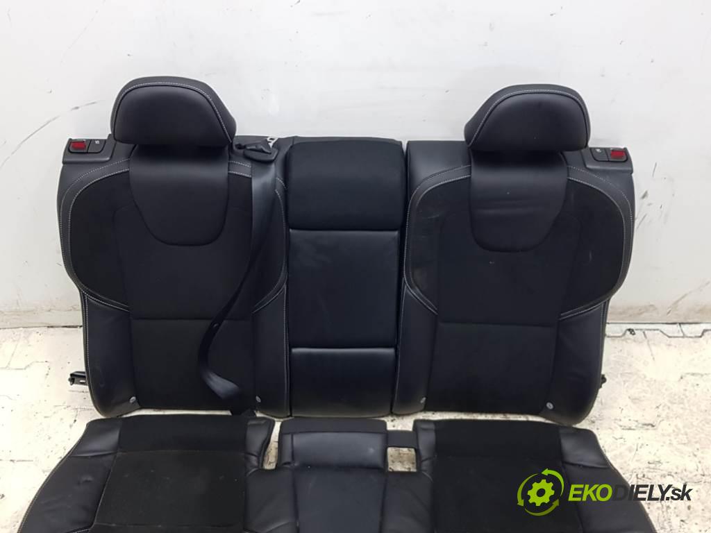 VOLVO V40 II 2015 120 kW II 1969 Sedadlo zad ISOFIX (Sedačky, sedadlá)