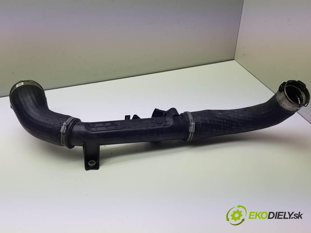 VOLVO V40 II 2015 120 kW II 1969 Rúra hadica turba 31422153 (Hadice)