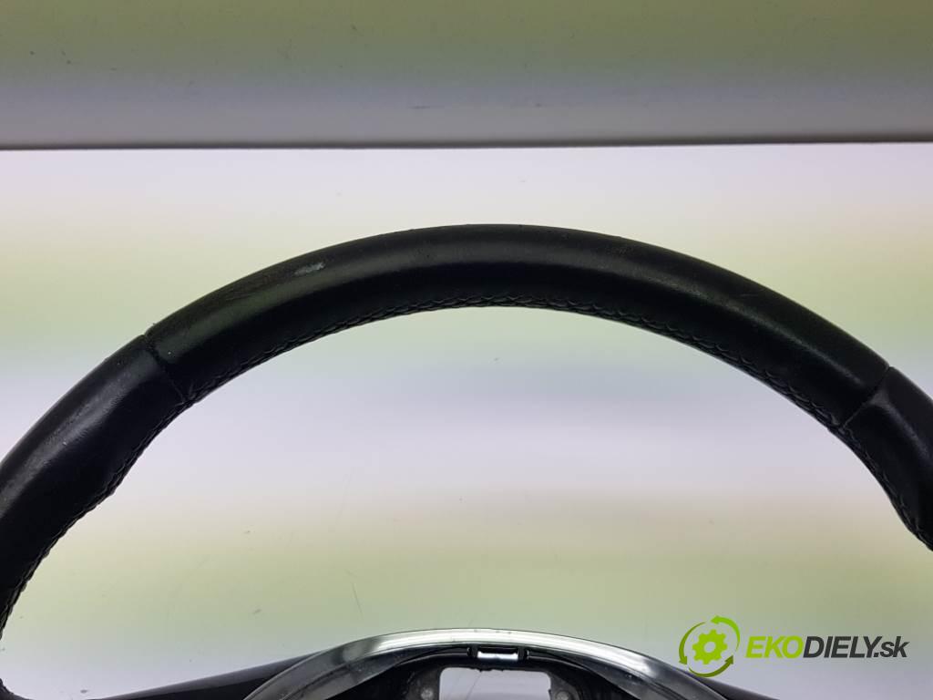 VOLKSWAGEN PASSAT  2015 110kW B8 1968 Volant koža 6219528
