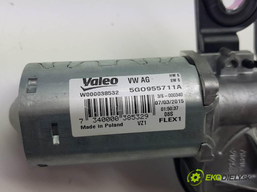 VOLKSWAGEN PASSAT  2015 110kW B8 1968 motorek stěračů zadní část 5G0955711A 4PIN