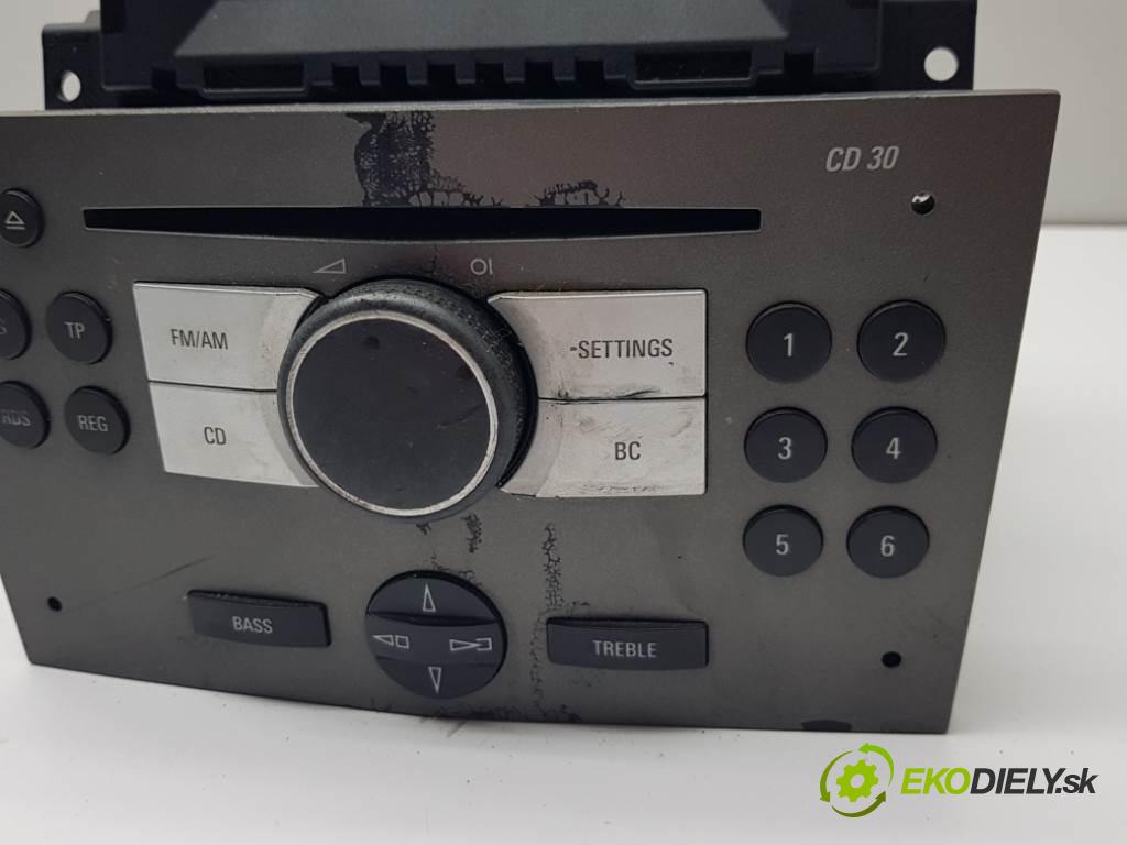 OPEL ASTRA  2006 66kW   1248 RADIO 13190856 (Audio zariadenia)