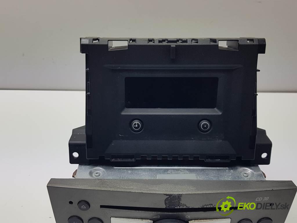 OPEL ASTRA  2006 66kW   1248 RADIO 13190856 (Audio zariadenia)