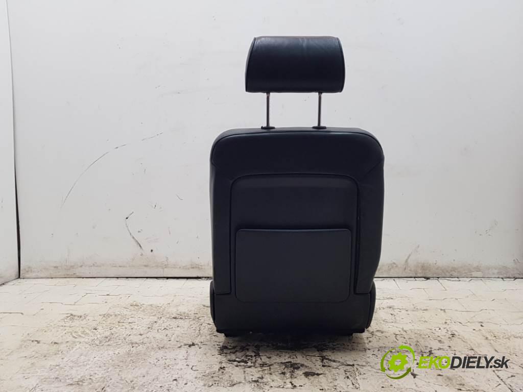 AUDI A8  1999 191kW    3697 Sedadlo pravy   (Sedačky, sedadlá)