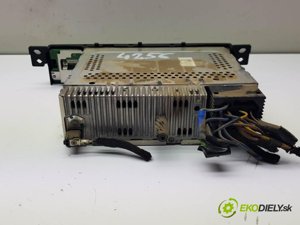 BMW E46  2021 100kW    1951 RADIO 6512691604702 (Audio zariadenia)