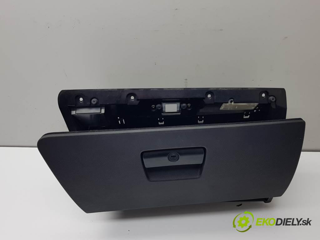 BMW E91  2005 120kW   1995 Priehradka, kastlík spolujazdca 51167120408 (Priehradky, kastlíky)