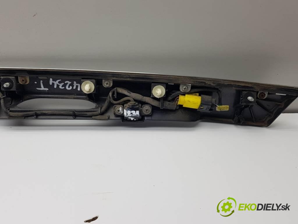 KIA VENGA   2016 90 kW    1396 Lišta dverí zad 87311-1P510  (Lišty)