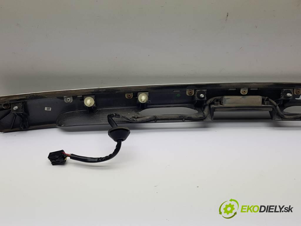 KIA VENGA   2016 90 kW    1396 Lišta dverí zad 87311-1P510  (Lišty)
