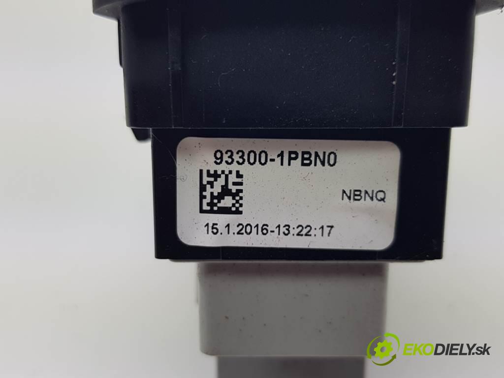 KIA VENGA   2016 90 kW    1396 Prepínač nastavenia svetiel 93300-1PBN0 (Prepínače, spínače, tlačidlá a ovládače kúrenia)