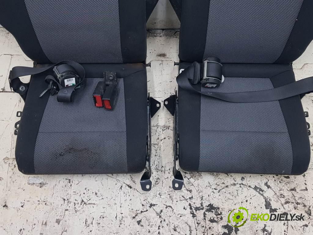 OPEL ZAFIRA  2012 81kW    1686 Sedadlo zad III RZĄD  (Sedačky, sedadlá)