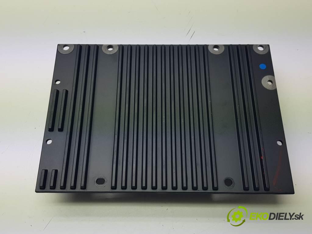 VOLVO S40 II II 2009 80kw II  1560 Zosilňovač radia 31310000 (Zosilňovače)