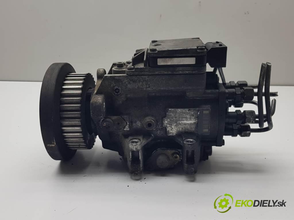 VOLKSWAGEN PASSAT B5  2003 110kW    2496 Pumpa vstrekovacia 059130106C (Vstrekovacie čerpadlá)