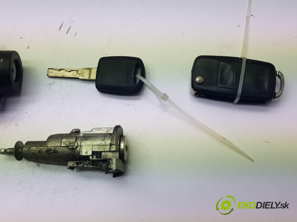 SKODA ROOMSTER I 2008 77kw I 1598 spinačka 4B0905851C (Spínacie skrinky a kľúče)