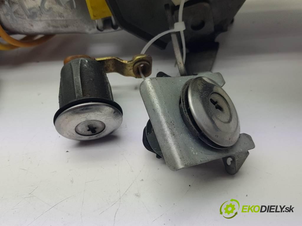 CITROEN XSARA LIFT 2002 80kw LIFT 1586 Hriadeľ, tyč volantu  (Tyče riadenia (volantu))