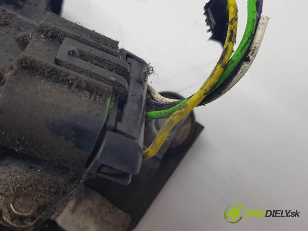 OPEL KADETT E 1995 90 kW E 1796 Mechanizmus stieračov predný 4PIN (Motorčeky stieračov predné)