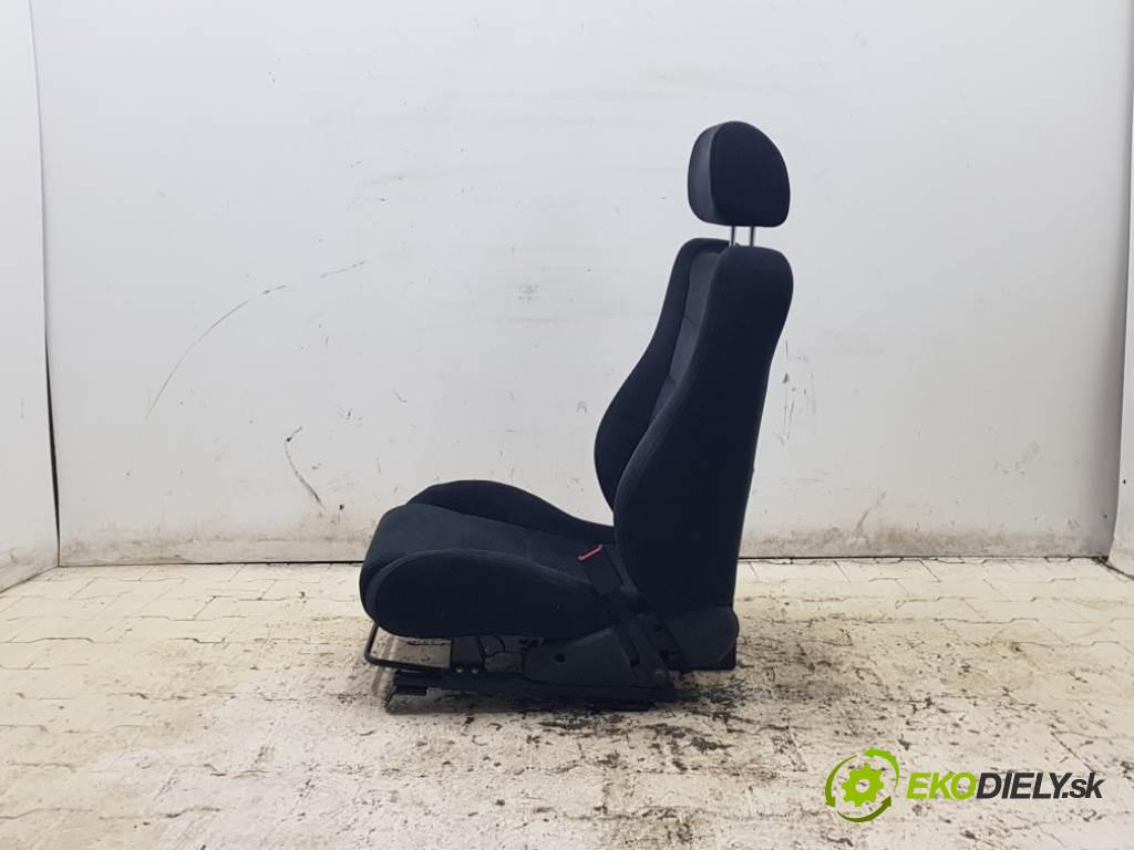 HONDA CIVIC VI 1999 55 kW VI 1396 Sedadlo pravy  (Sedačky, sedadlá)