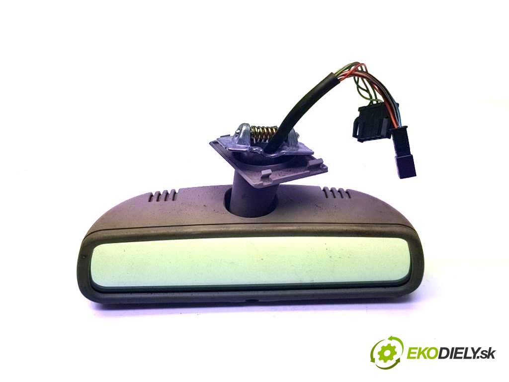 AUDI A8  1999 191kW    3697 zpětné zrcátko vnitřní 11PIN (Světla vnitřní)