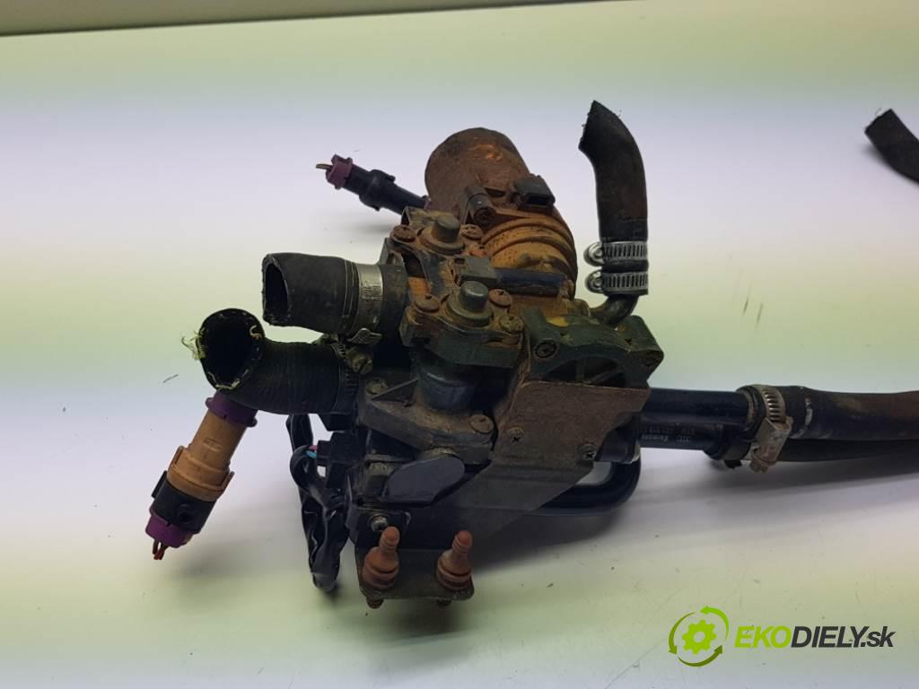 AUDI A8  1999 191kW    3697 pumpa vody 4D0959617A (Vodní pumpy)