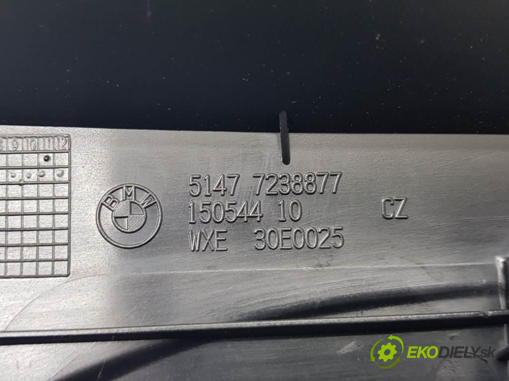 BMW 3 F31 318 2013 105kW F31 318 1995 Clona stĺpika zad ľavá strana 51477238877