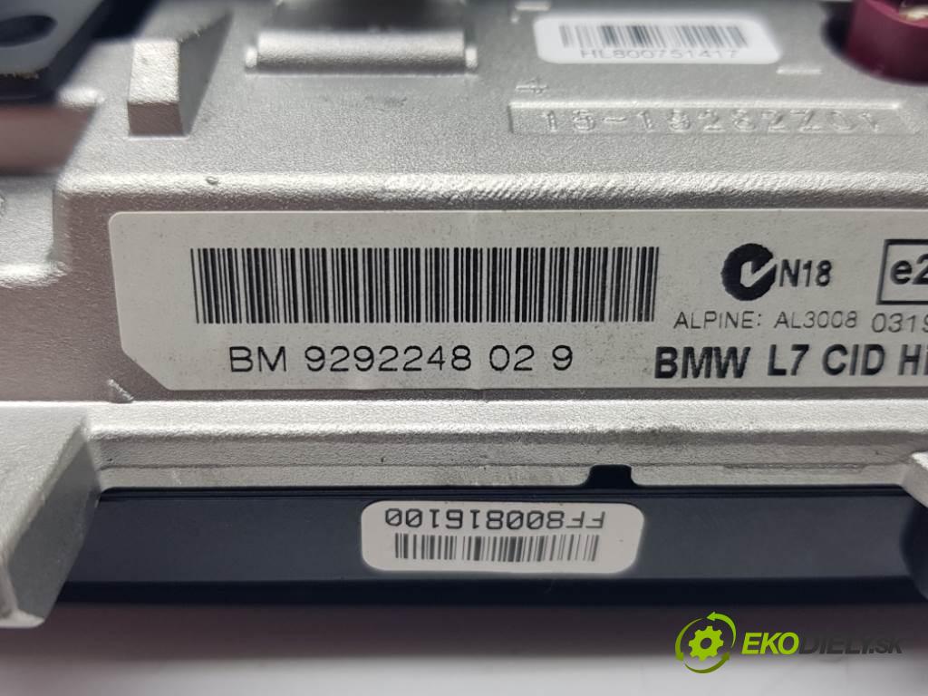 BMW 3 F31 318 2013 105kW F31 318 1995 Dislpej 92922248 (Prístrojové dosky, displeje)