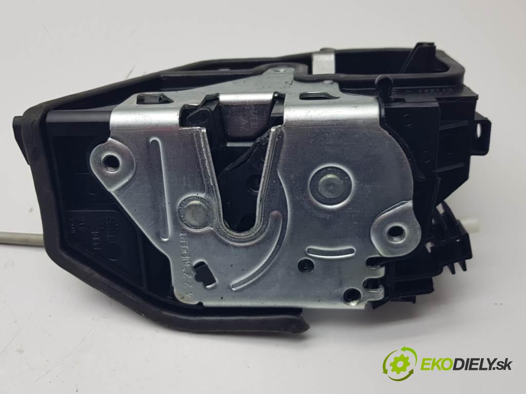 BMW 3 F31 318 2013 105kW F31 318 1995 zámok zadní část levý 4PIN
