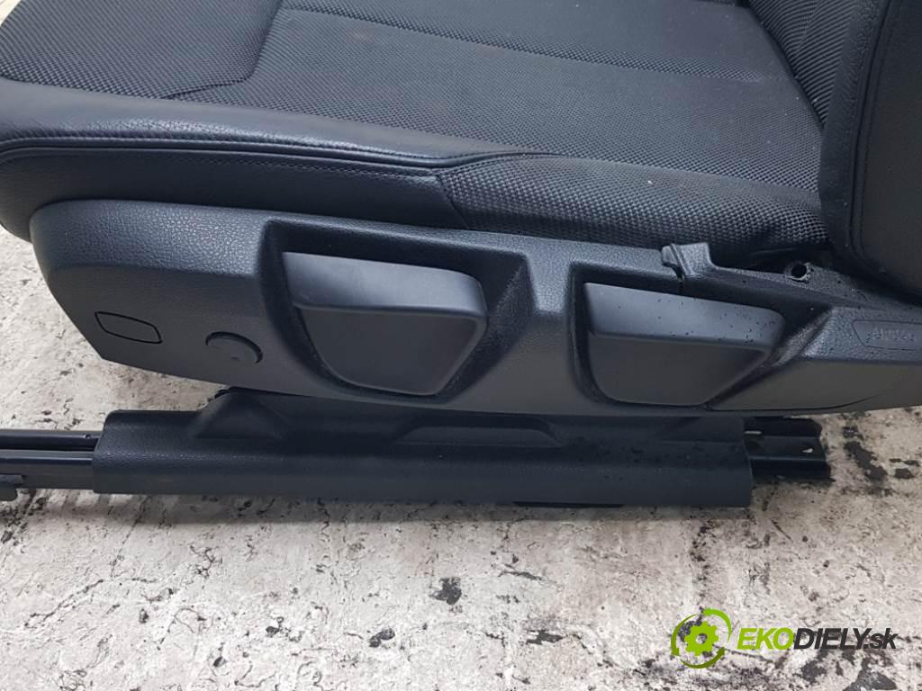 BMW 3 F31 318 2013 105kW F31 318 1995 Sedadlo ľavy PODGRZEWANY (Sedačky, sedadlá)