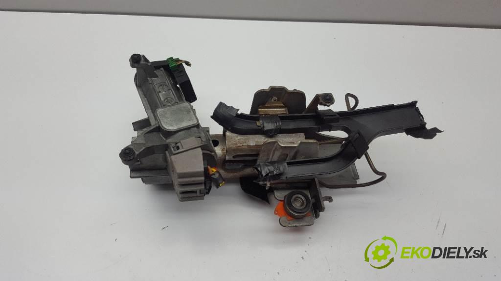 FORD FOCUS MK1 2004 74 kW MK1 1753 spinačka  (Spínacie skrinky a kľúče)