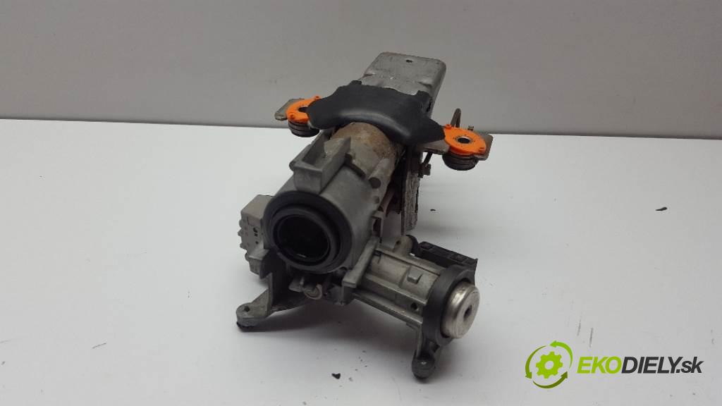 FORD FOCUS MK1 2004 74 kW MK1 1753 spinačka  (Spínacie skrinky a kľúče)