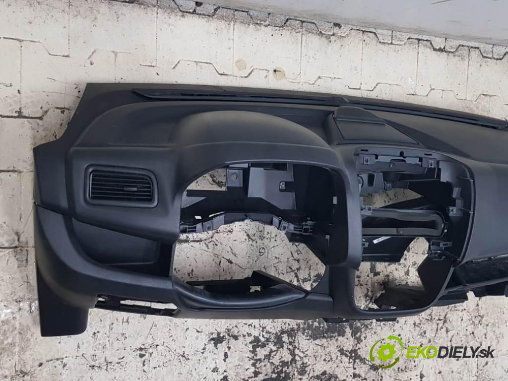 OPEL COMBO D 2016 70 kW D 1248 Palubná doska  (Palubné dosky)