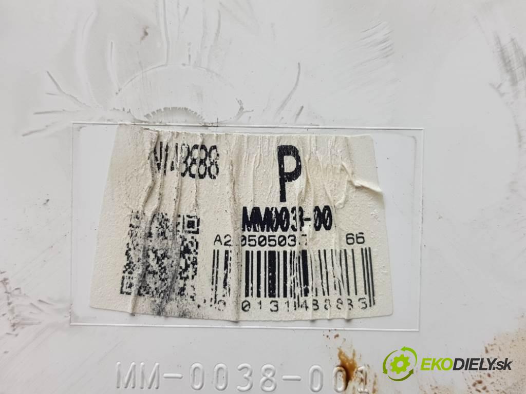 MITSUBISHI COLT VI Z30 2005 70kW VI Z30 1332 Prístrojovka MM003-00 (Prístrojové dosky, displeje)