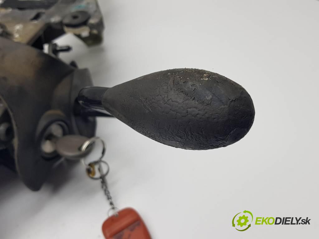 CHRYSLER VOYAGER III CARAVAN 1998 X III CARAVAN 3.2 Hriadeľ, tyč volantu P04680731 (Tyče riadenia (volantu))