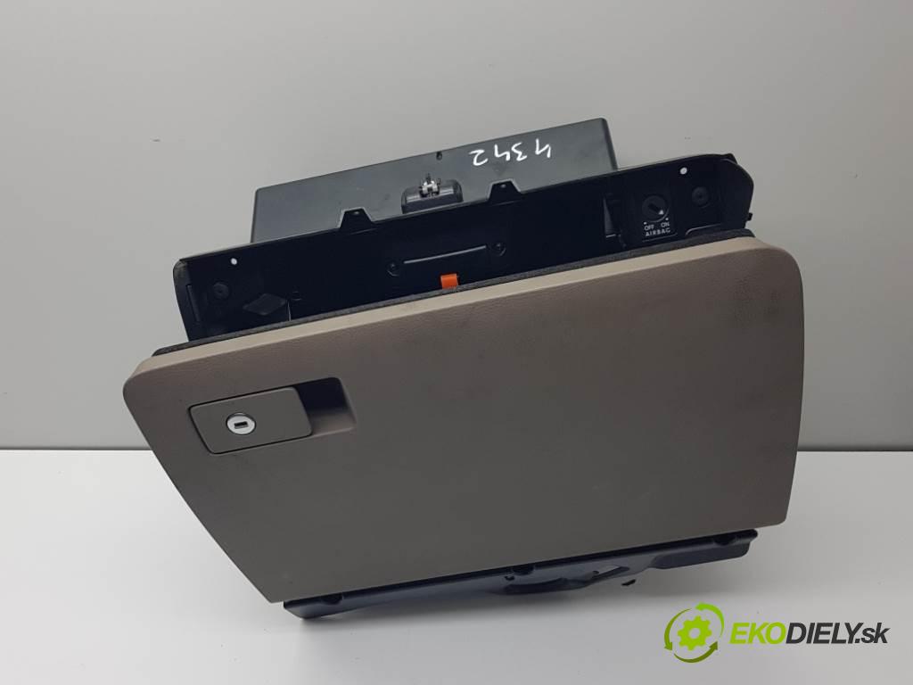 VOLKSWAGEN PASSAT B6 2006 77kW B6 1896 Priehradka, kastlík spolujazdca 3C1857097AP (Priehradky, kastlíky)