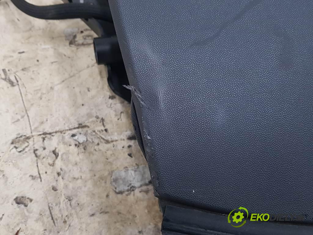 OPEL TIGRA B 2005 90 kW B 1354 Torpédo, plast pod čelné okno MECHANIZM DACHU SKŁADANEGO (Torpéda)