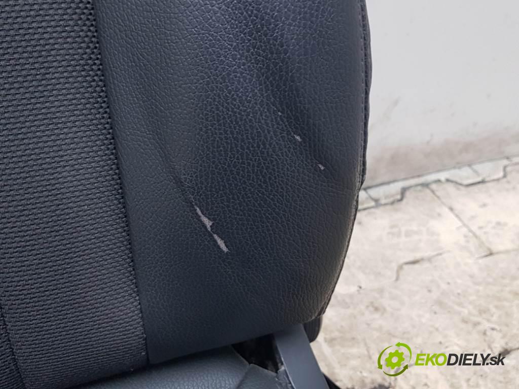 OPEL VECTRA C LIFT CDTI 2008 150 KM LIFT CDTI 1910 Sedadlo ľavy  (Sedačky, sedadlá)