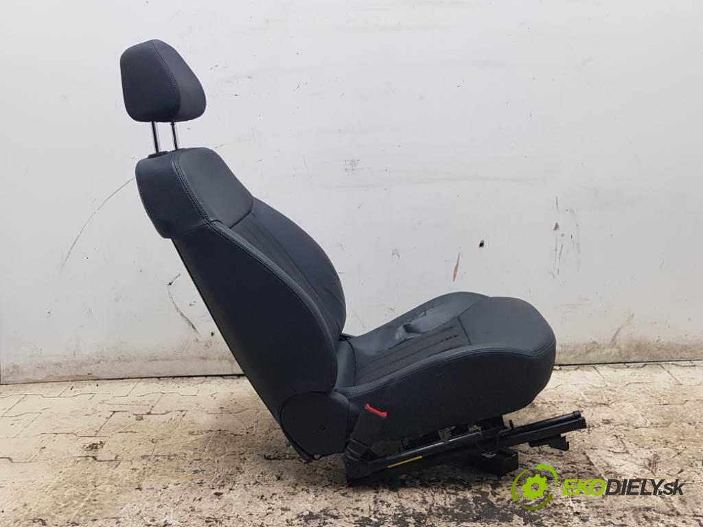 OPEL VECTRA C LIFT CDTI 2008 150 KM LIFT CDTI 1910 Sedadlo ľavy  (Sedačky, sedadlá)