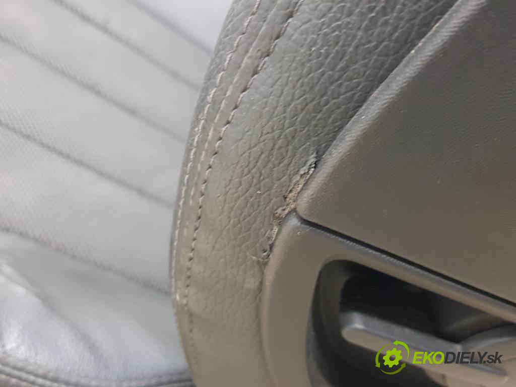 OPEL VECTRA C LIFT CDTI 2008 150 KM LIFT CDTI 1910 Sedadlo ľavy  (Sedačky, sedadlá)